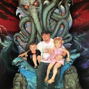 Meet your Posher, Wes